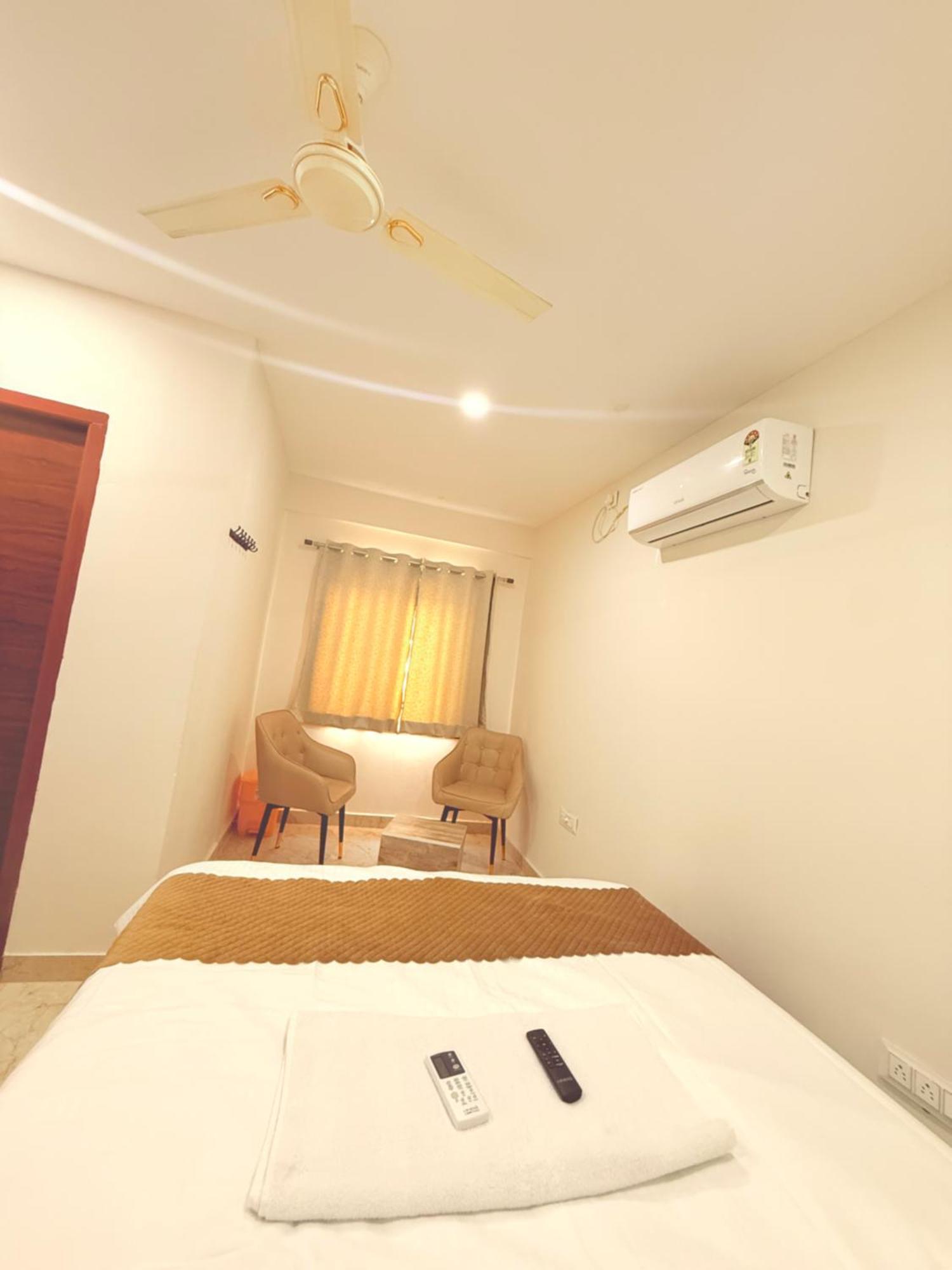 Vaaraahi Hotels Hyderabad Exterior photo