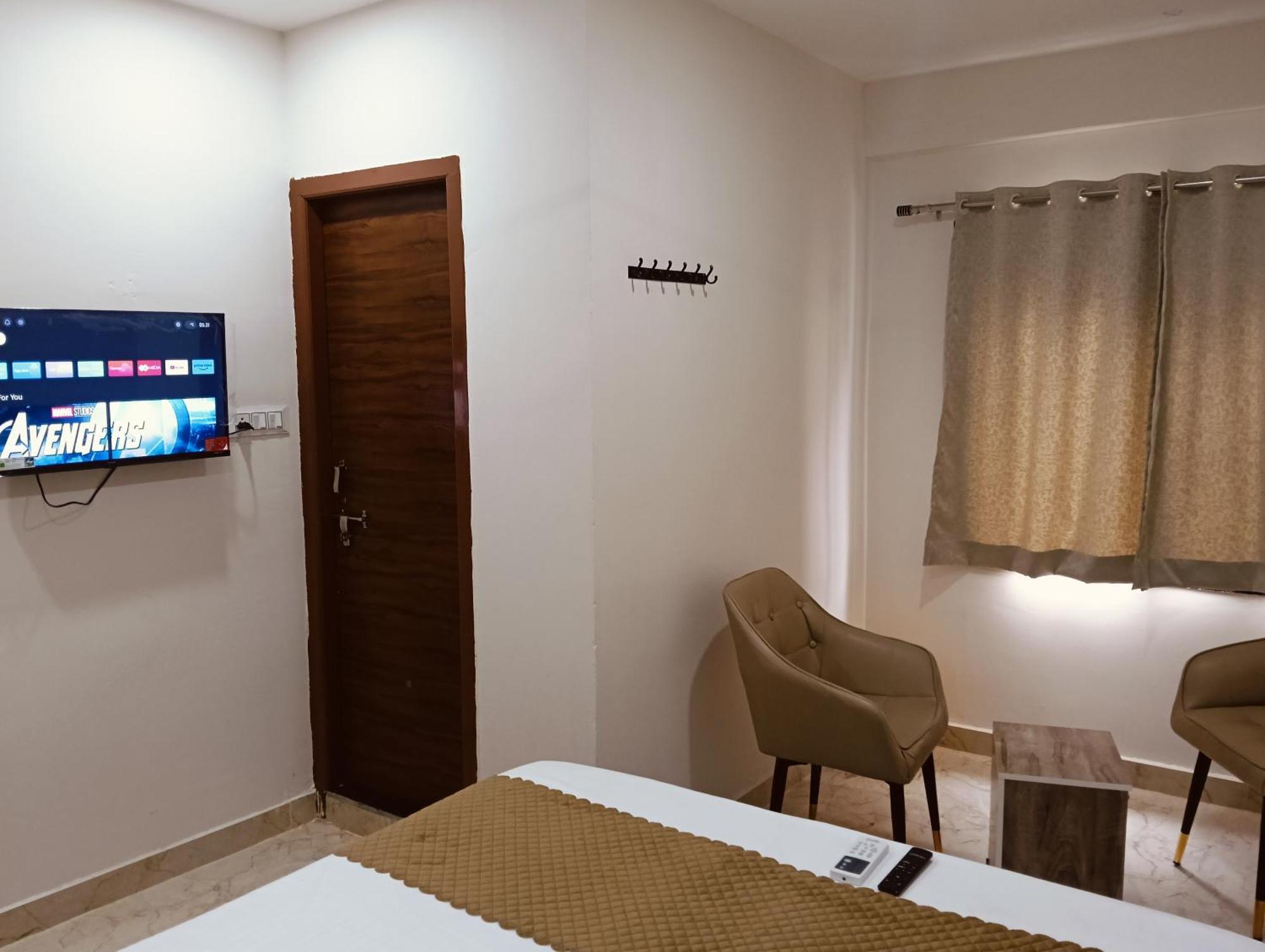 Vaaraahi Hotels Hyderabad Exterior photo
