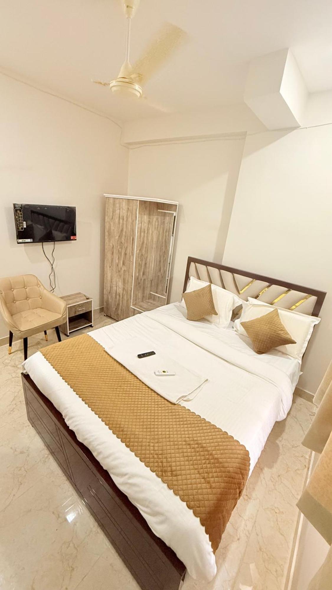 Vaaraahi Hotels Hyderabad Exterior photo