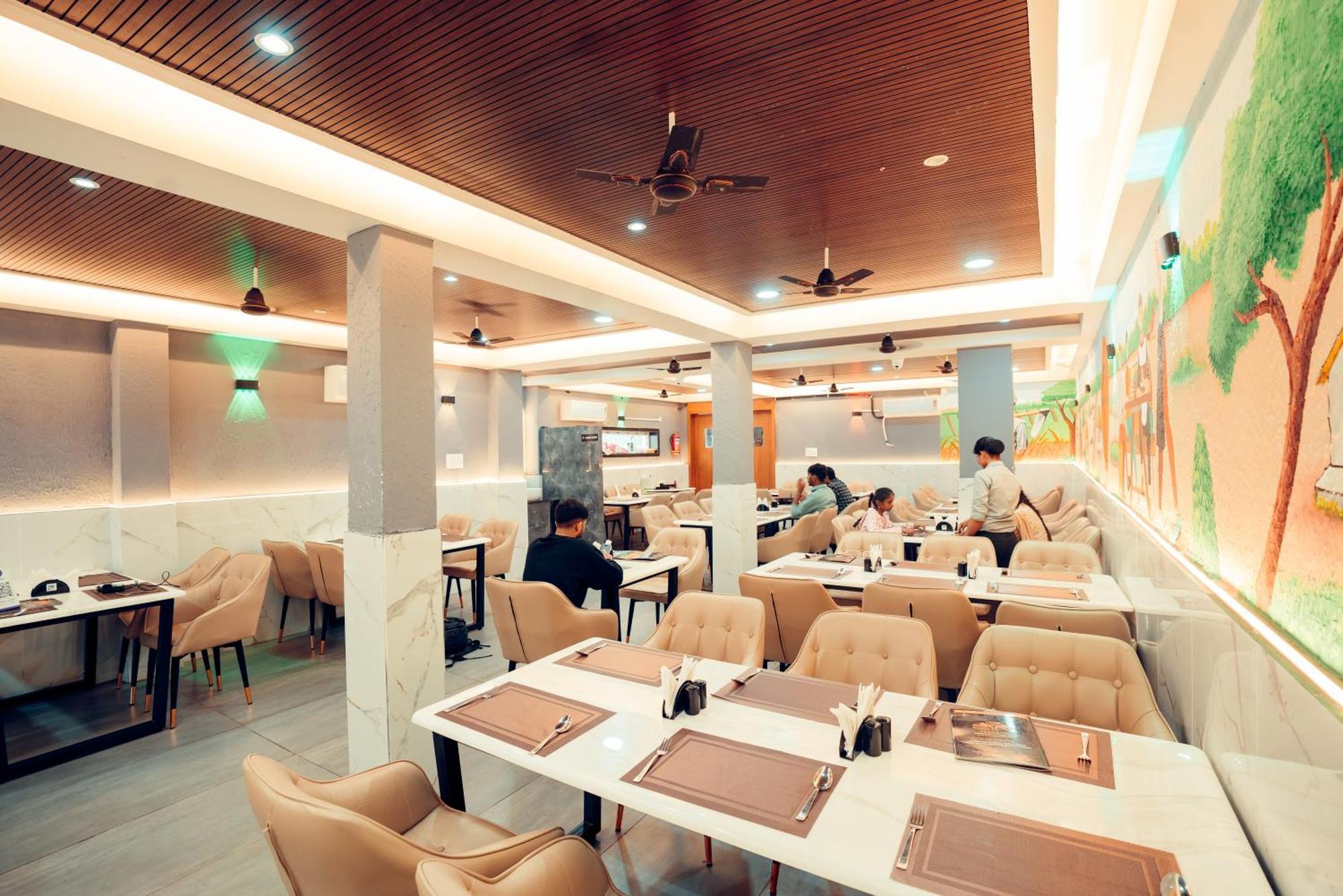Vaaraahi Hotels Hyderabad Exterior photo